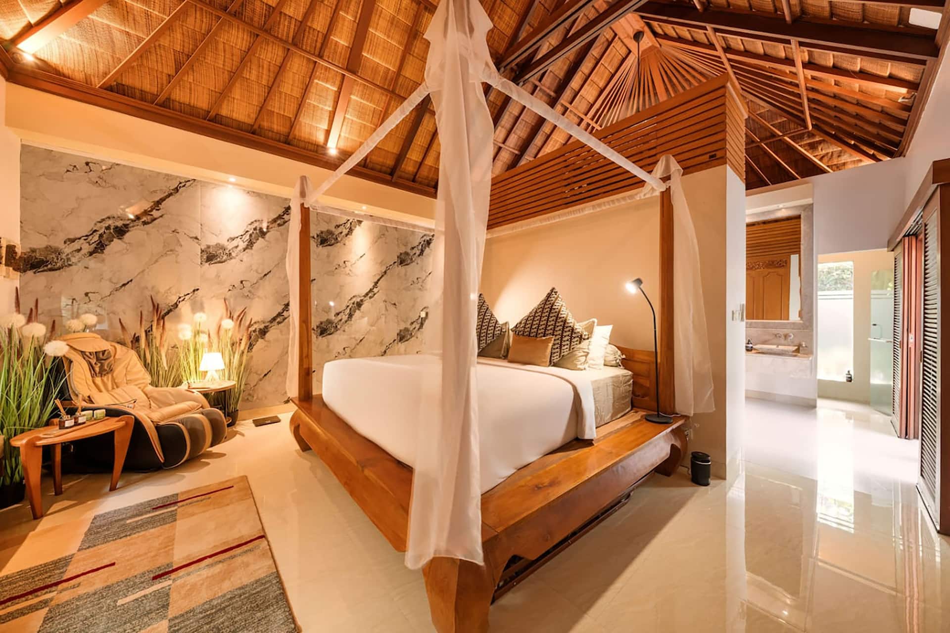 Ultra Deluxe Spa Villa, 5 min Beach, Seminyak — photo 3